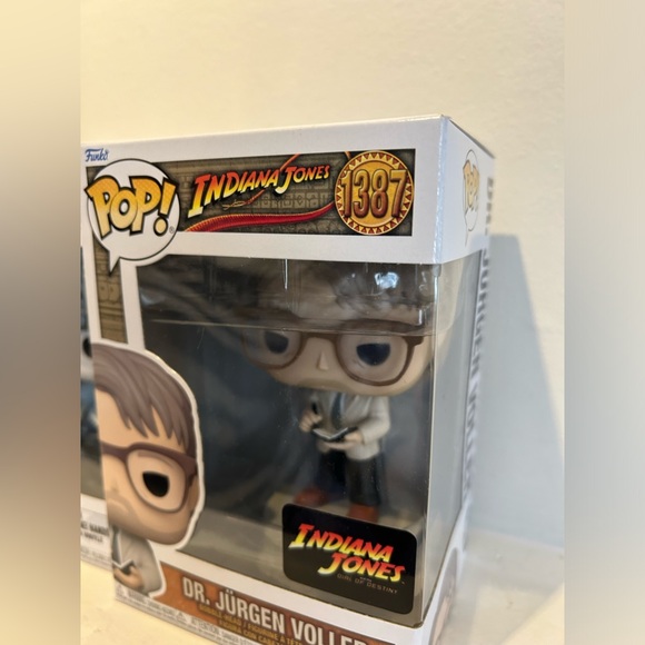 Funko Pop! Vinyl: Indiana Jones - Dr. Jurgen Voller #1387 - Picture 2 of 2